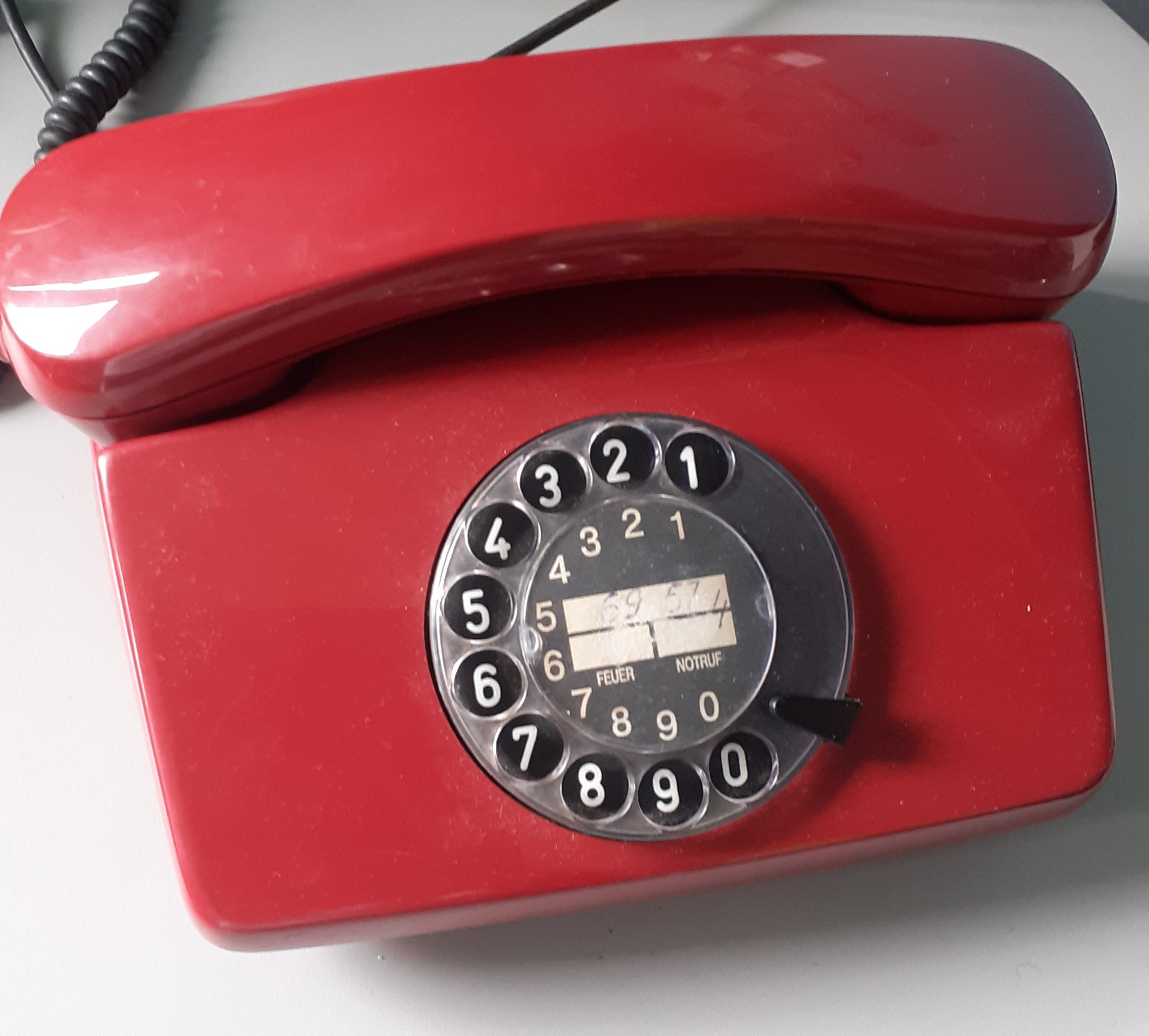 [Rozwiązano] Odnowienie i korzystanie z telefonu z tarczą post 7911