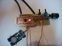Miernik VU pełniący jednocześnie funkcję zegarka (Arduino)
