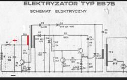 Schemat elektryczny elektryzatora typu EB75 z zaznaczoną na czerwono częścią uzwojenia.