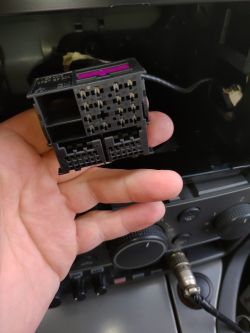 Pioneer w Vectra C: brak stacji radiowych, kamera cofania nie działa