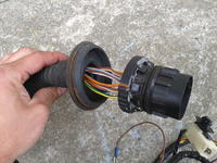 Peugeot 406 1996 1.8 - różnice w wiązkach drzwi, jak dopasować kostki?