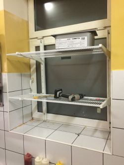 Regał warsztatowy. Jak pożenić system Ikea z Elfa. Regał warsztatowy. Jak pożenić system Ikea z Elfa.
