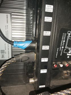 Jak przekierować dźwięk z TV Samsung UE75RU7102KXXH do kina domowego LG HT306PD?