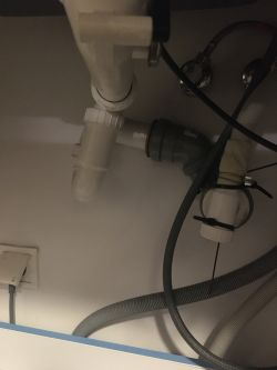 Instalacja syfonu umywalki z zmywarką: Rura fi 50 czy fi 32? Stałe czy elastyczne?