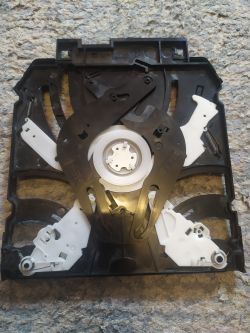PS3 Slim - CECH3004A; KES-450A - Problem z napędem po wymianie lasera