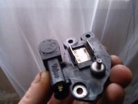 Jak sprawdzić regulator napięcia w alternatorze Valeo TG15C135?