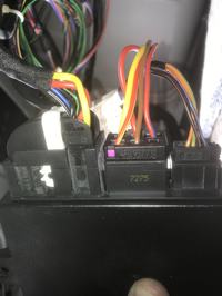 Seat Leon 5F - Komunikat o kierunkowskazach przyczepy po montażu haka