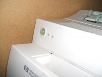 Drukarka LaserJet 1100.Nie działa.Wyłącznie swiecą się wszystkie kontrolki.