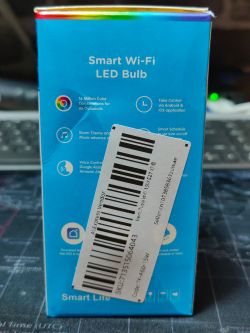 Packaging of Gleco Smart LED Bulb with barcode