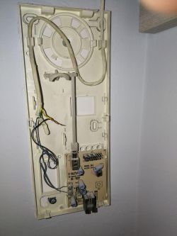 Nie działający domofon PROEL SPJ PC255 po instalacji 3 fazowej - co robić?