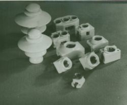 Trochę historii - rodzaje gniazdek elektrycznych w różnych dekadach