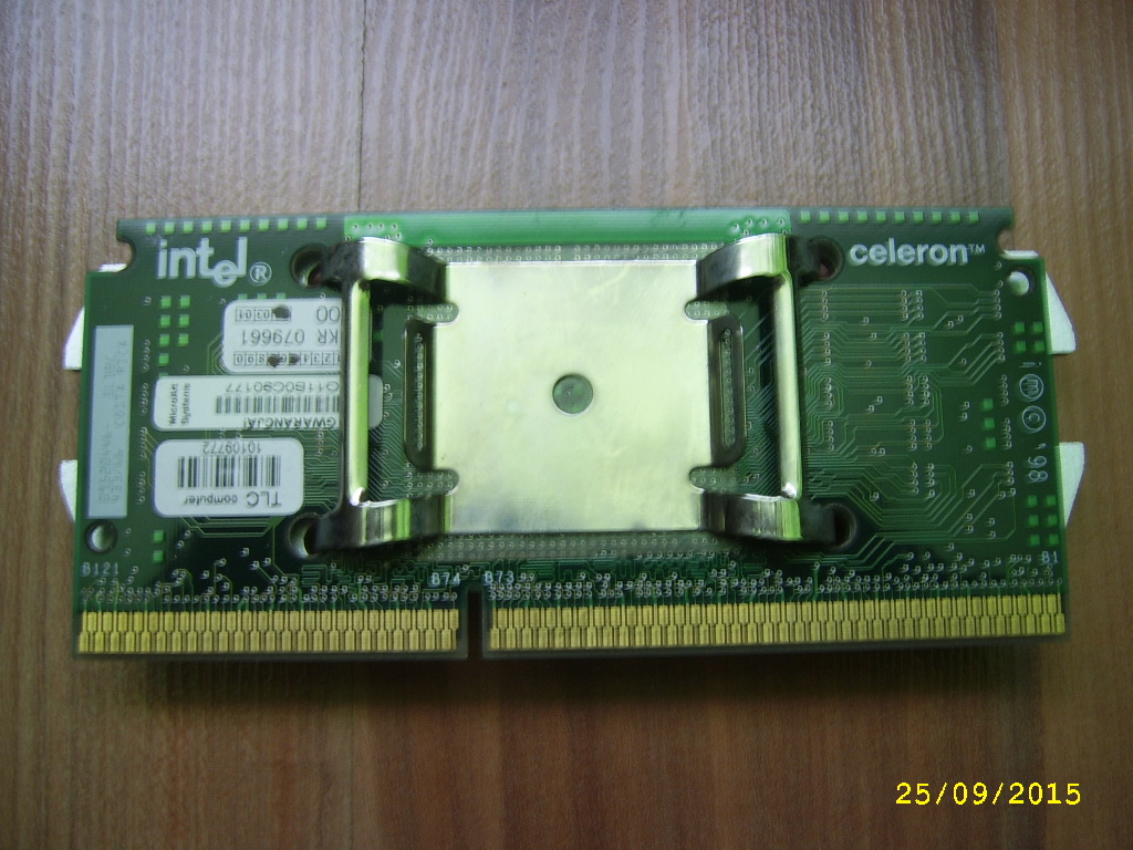 [Sprzedam] Intel Celeron 433 SL3BC i dwie kości pamięci ram