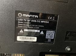 Tabliczka znamionowa telewizora Manta LED 5003.