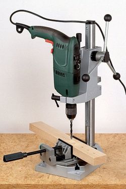 Problemy mechaniczne elektronika - Jak zrobić obudowę? Otwory duże i małe. Problemy mechaniczne elektronika - Jak zrobić obudowę? Otwory duże i małe.