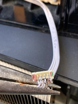 PS4 PRO: Uszkodzone 4-pinowe gniazdo zasilacza na płycie głównej - Naprawa