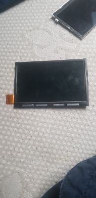 Jak prawidłowo złożyć konsolę PSP - instrukcja krok po kroku