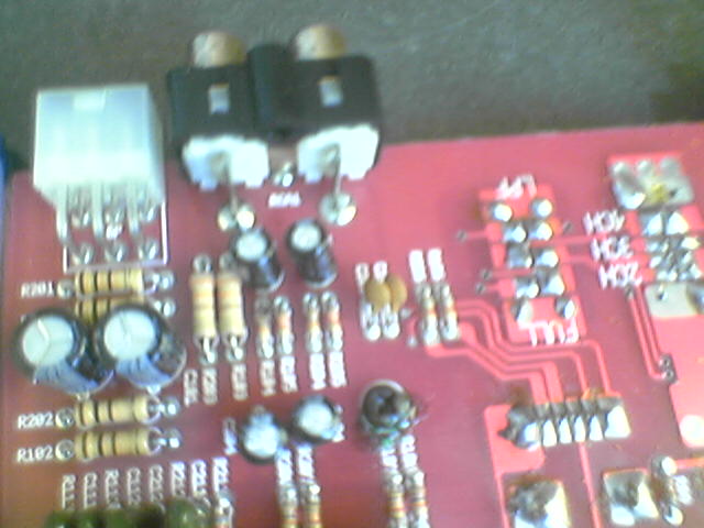 Magnat czy czincze? Wzmacniacz w aucie nie działa.