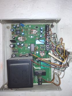 Zwarcie elektrozaczepu w linii unifonu interkomowego Urmet 1131/1 Zwarcie elektrozaczepu w linii unifonu interkomowego Urmet 1131/1