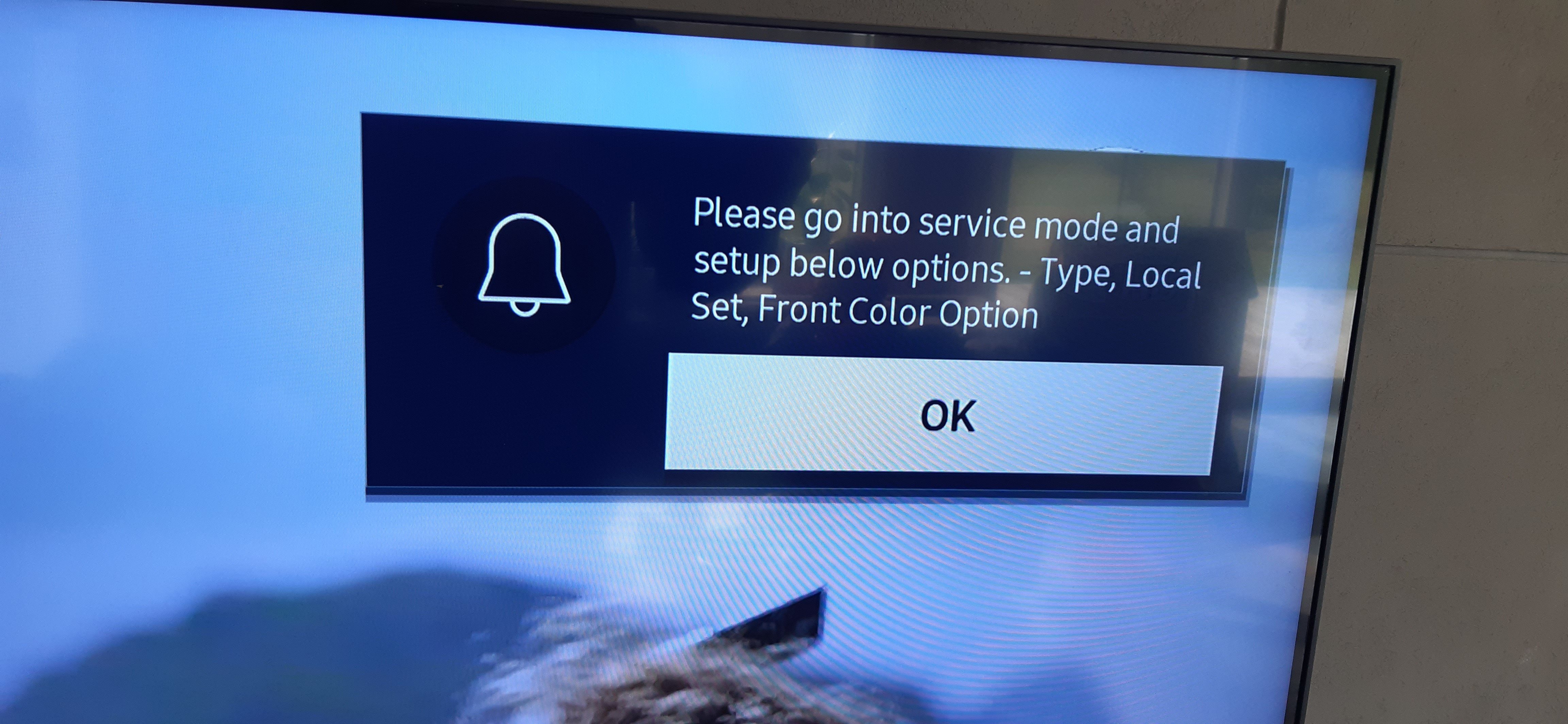 [Rozwiązano] UE55TU8502U problem z uruchomieniem Smart TV po wymianie