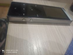 Proces rozbierania MP4 Ravo odtwarzacz - wymiana baterii w przyszłości