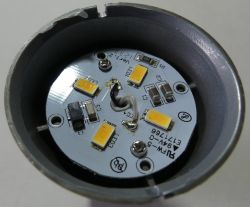Wnętrze uszkodzonego LED GU10 4W 230V Wnętrze uszkodzonego LED GU10 4W 230V