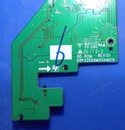 XBOX ONE - Prośba o identyfikację kondensatorów w napędzie