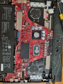 Laptop ASUS TUF DASH15 z i7-11370H i RTX 3060 85w: nie uruchamia się po wymianie pasty termo