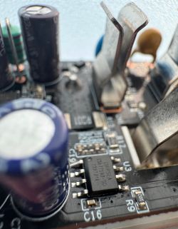 Close-up of Circuit Board with CSE7759B Close-up of a circuit board featuring CSE7759B markings.