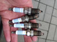 Astra H GTC - Wymiana świec zapłonowych - czyścić gwint?