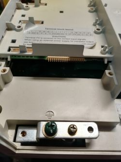 Falownik Mitsubishi FR-A540-7.5K-EC - jak podłączyć?