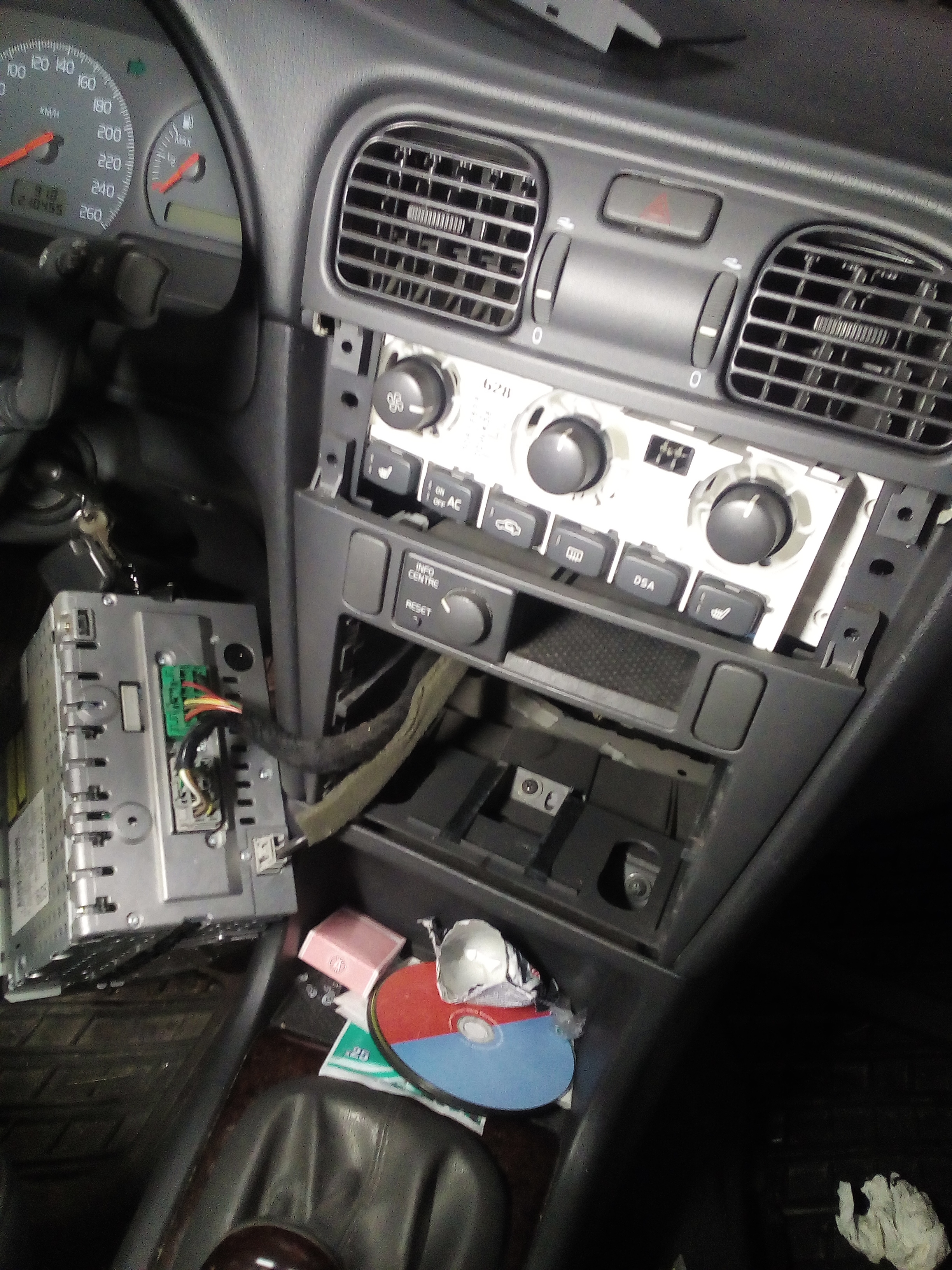 Volvo s40 2003 rok,lift,panel klimatyzacji nie działa
