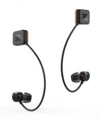 JBL OR100 i JBL OR300 to słuchawki dokanałowe i nauszne dedykowane goglom Oculus JBL OR100 i JBL OR300 to słuchawki dokanałowe i nauszne dedykowane goglom Oculus