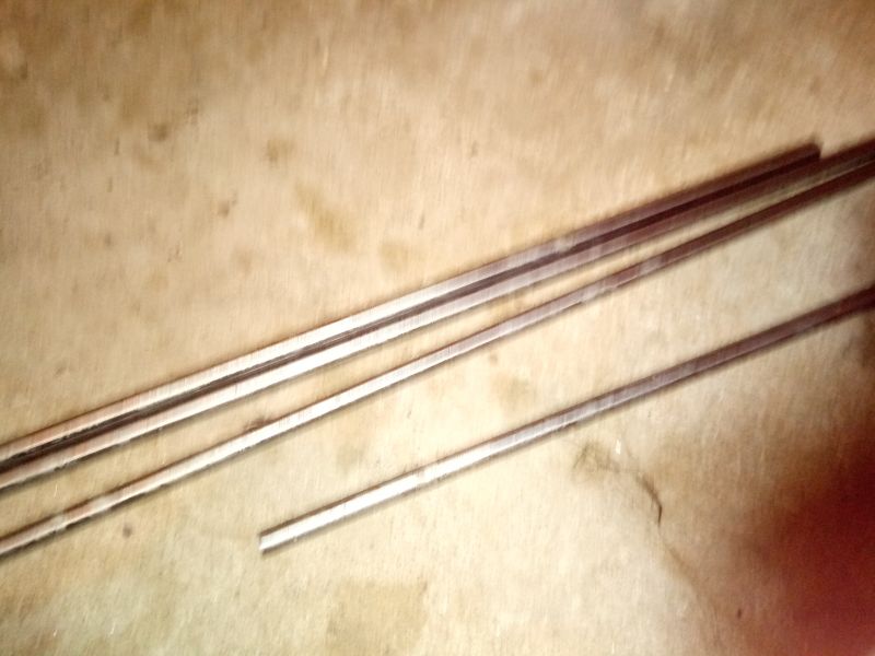 Gdzie kupić twardy wałek 8mm i łożyska do Anet A8? Uszkodzenie po użyciu kombinerek