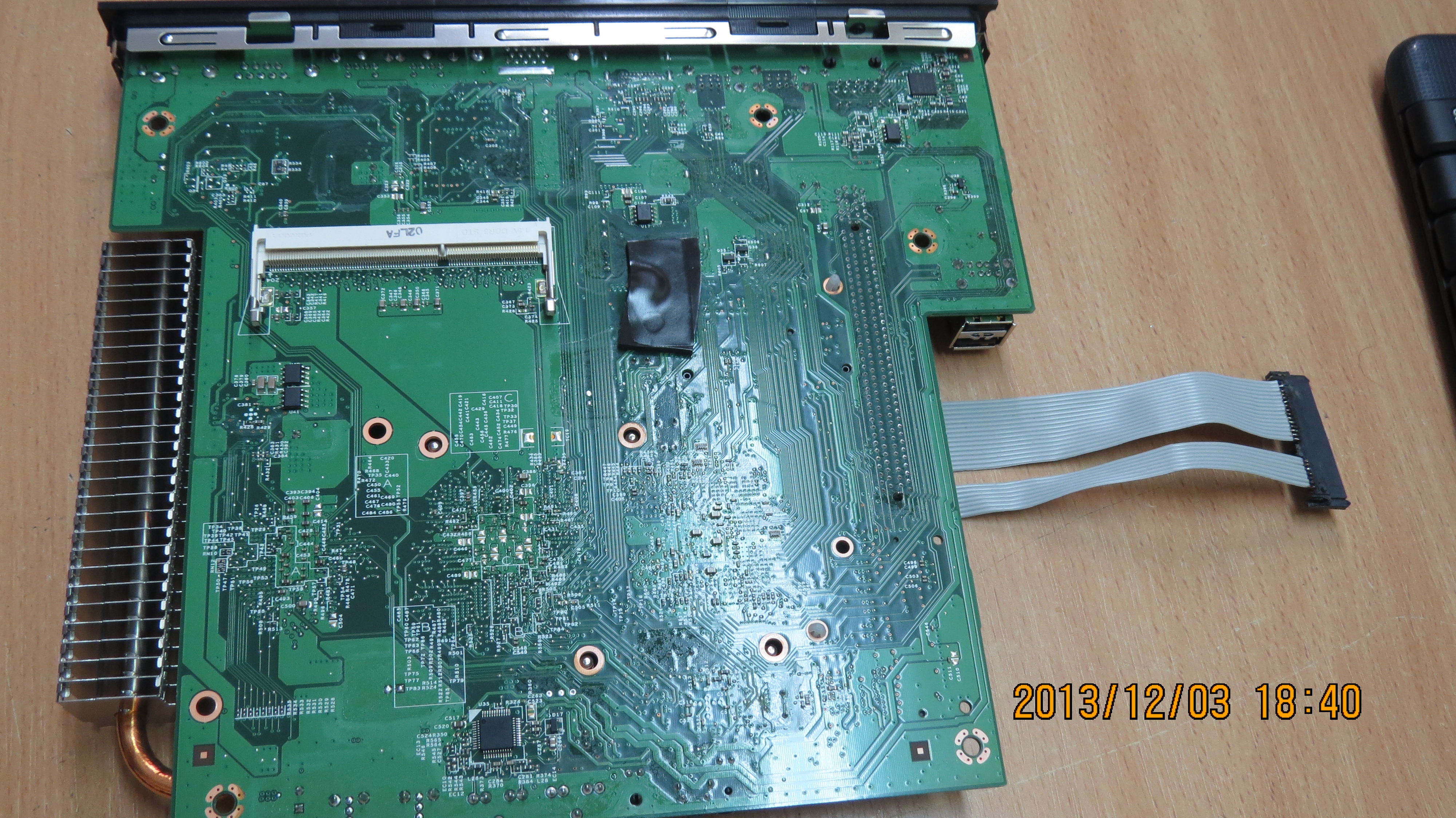 Jak rozszerzyć pamięć w terminalu HP T5730 do instalacji Windows Server?