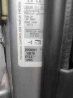 Peugeot 307 moduł sterownika szyb i czujnik temperatury zewnęcznej.