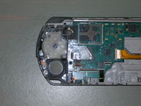 PSP 2000 8B - Konsola sie nie wlacza, swieci sie czerwona dioda.