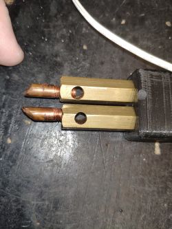 Zgrzewarka na transformatorze z mikrofalówki, arduino i płytą osb.