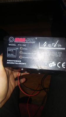 Uszkodzony Prostownik samochodowy 12v Odwrotne bieguny Uszkodzony Prostownik samochodowy 12v Odwrotne bieguny
