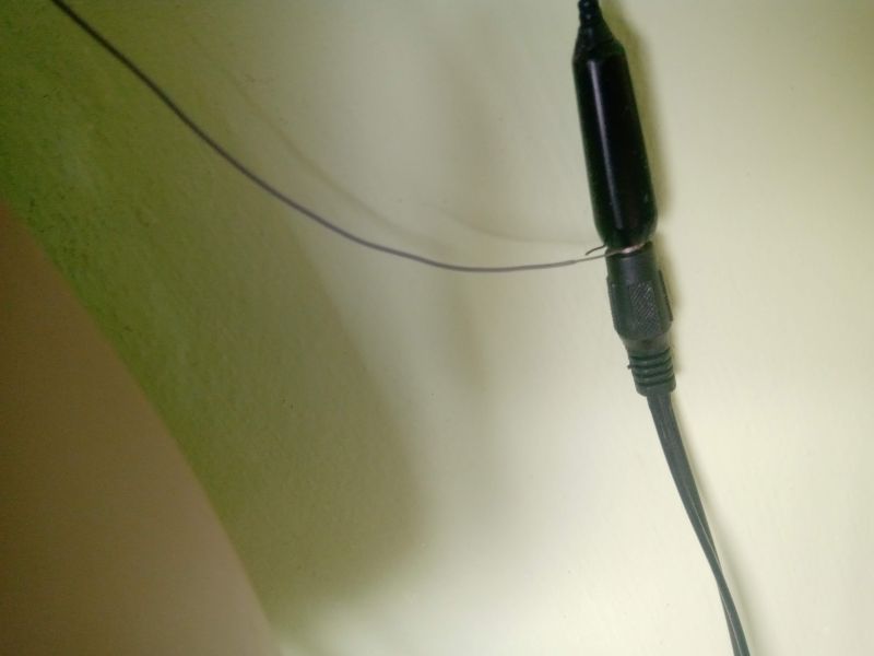 Poprawa odbioru FM w głośniku Rebeltec 480 z użyciem kabla jack jako anteny