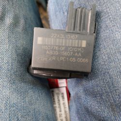 Ford Ranger 2014r: Jak naprawić pętlę immobilizera po kradzieży? Brak kostki, poobcinane kable