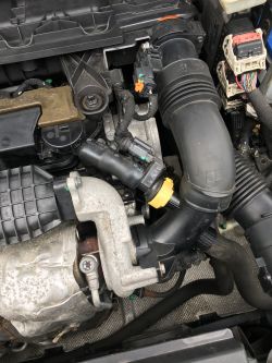 Peugeot 308 II silnik HDI 1,6 92 KM czujnik ciśnienia doładowania