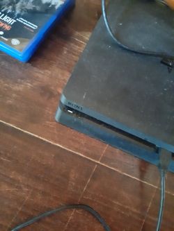 PS4 Slim nie reaguje na kontroler, niebieskie światło, brak sygnału na TV