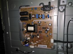 Samsung UE40EH5000 - diagnoza braku podświetlenia, sprawdzanie diod LED