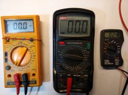 Bardzo tani Mini Multimetr DT83B - Test / Recenzja / Opis Bardzo tani Mini Multimetr DT83B - Test / Recenzja / Opis