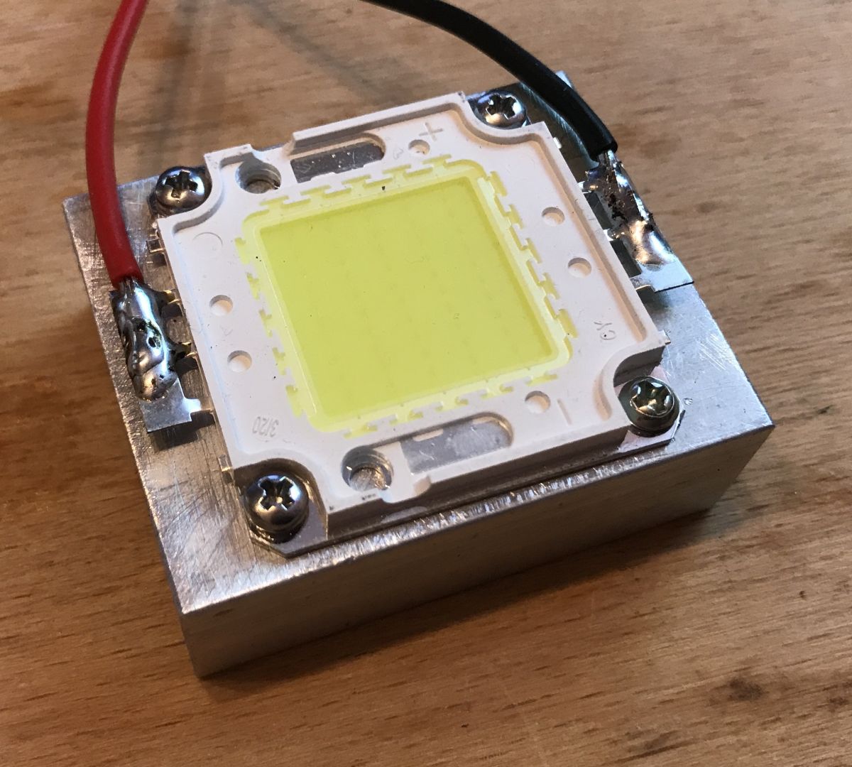 dividend worst butter 50W COB 30V-36V LED minitest from China - will it really be 50W?