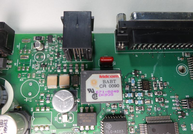 Wnętrze modemu dial-up US Robotics 56K