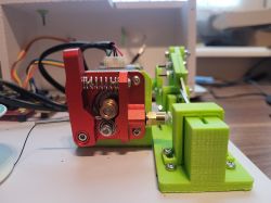 DIY Wire Cutting Machine Drive Wire cutting drive with visible extruder mechanism.