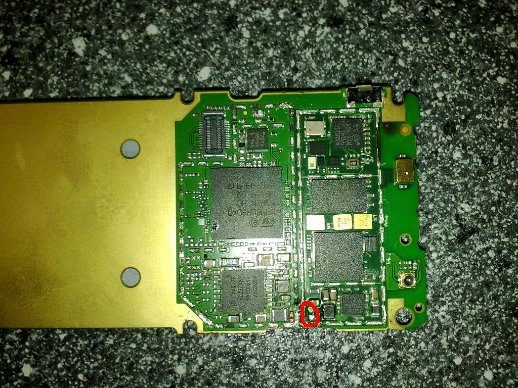 Nokia 6730c po zalaniu - brakujące elementy na PCB, identyfikacja ...