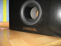 Kolumny na głosnikach TONSIL