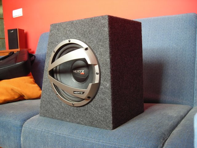 Subwoofer na Hertz DS-250 Subwoofer na Hertz DS-250